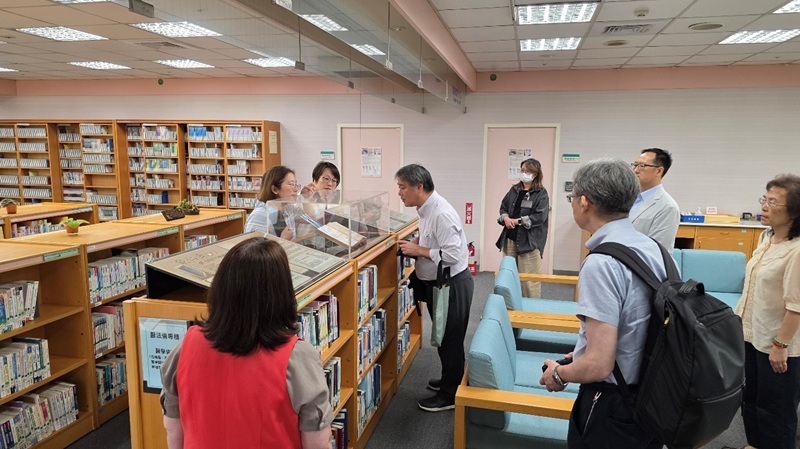 介紹圖書館珍善本